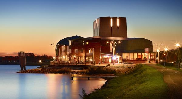 Schouwburg en Congrescentrum Het Park